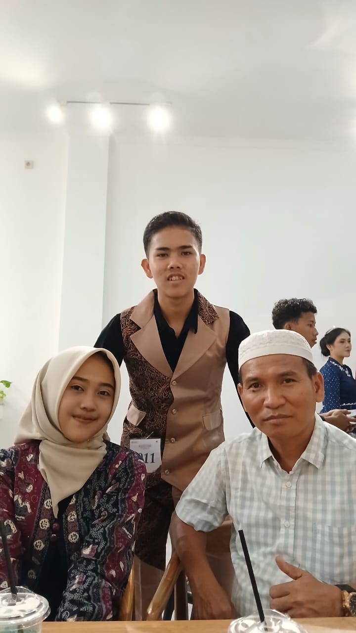 MAN 2 Sarolangun Raih  Juara 3 Best Costum Dari 100 Lebih Peserta
