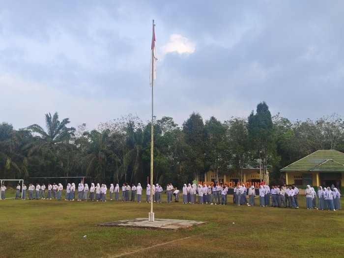 Apel Pagi Rutin Wujudkan Disiplin dan Karakter Positif di MAN 2 Sarolangun