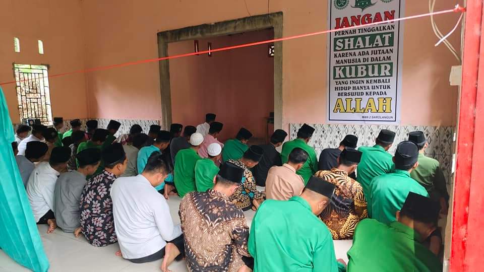 Tanamkan Pembiasaan Positif, MAN 2 Sarolangun Rutinkan Sholat Dhuha di Madrasah