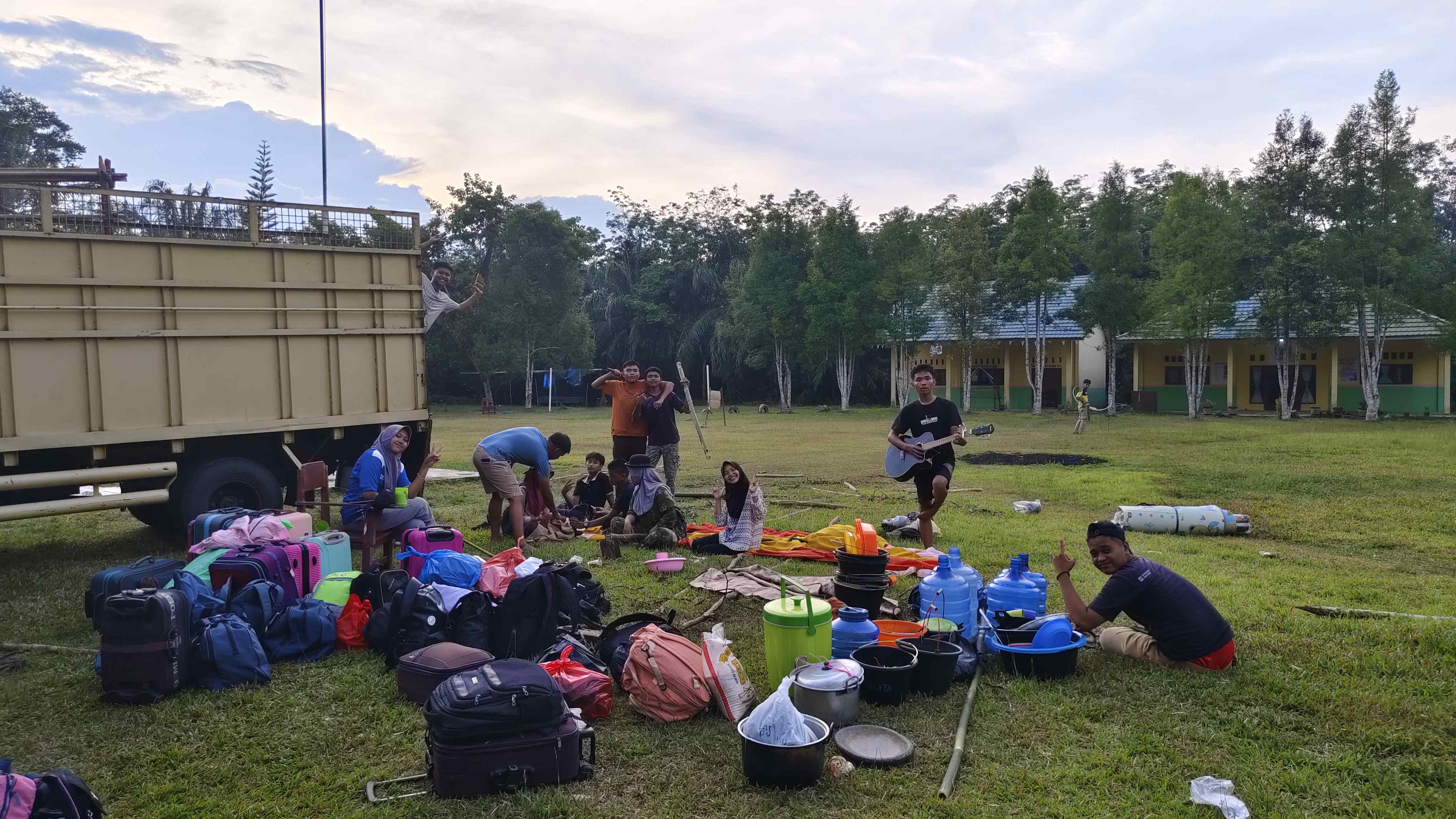 Gerakan Pramuka Pangkalan MAN 2 Sarolangun Berangkat Mengikuti LSHRP ke 16 UIN STS Jambi