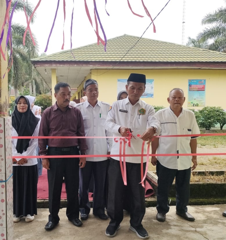 Ekspresikan Karya Siswa, MAN 2 Sarolangun Gelar Pameran Seni karya