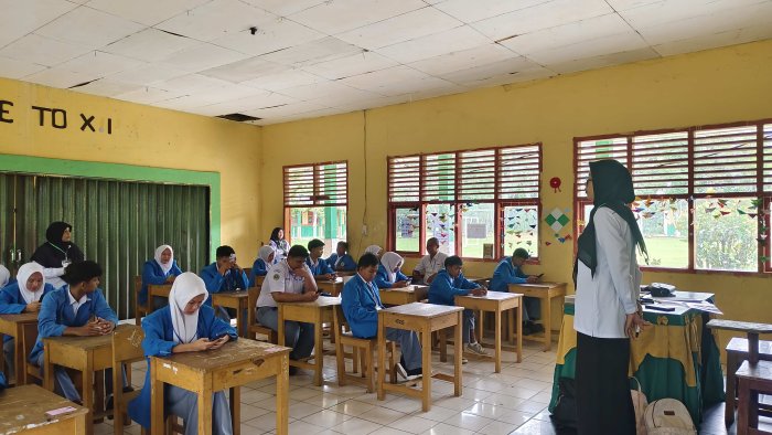 Pelaksanaan Ujian  Madrasah Berbasis Android di MAN 2 Sarolangun Berjalan dengan Tertib dan Lancar